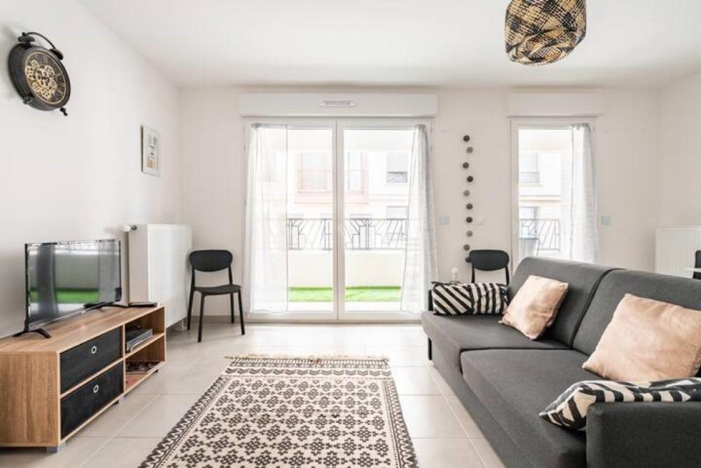 Home-Like Apartment Near Disneyland شيسي المظهر الخارجي الصورة