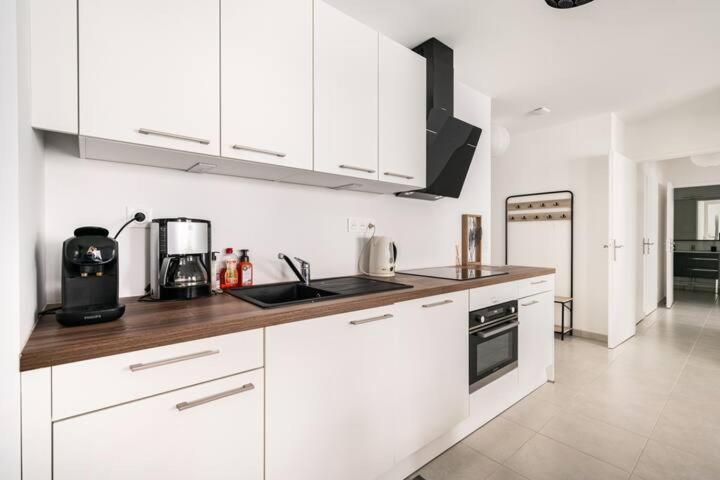 Home-Like Apartment Near Disneyland شيسي المظهر الخارجي الصورة