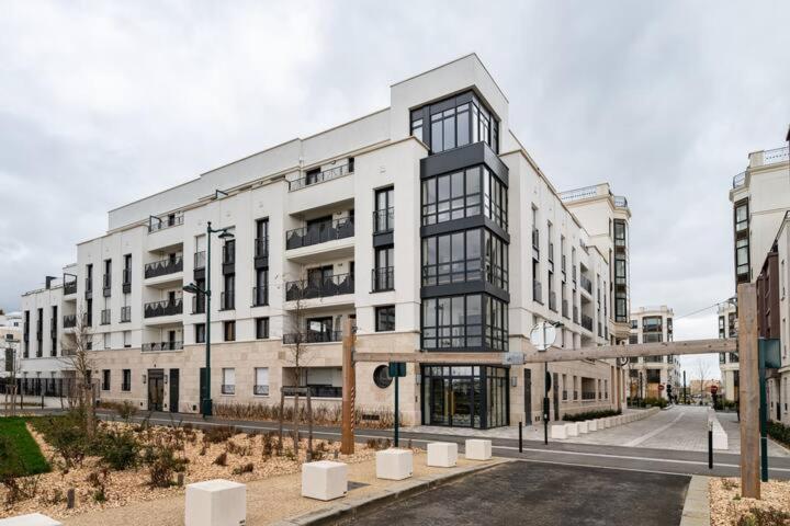 Home-Like Apartment Near Disneyland شيسي المظهر الخارجي الصورة