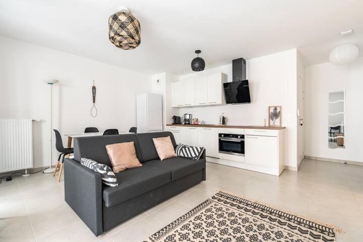 Home-Like Apartment Near Disneyland شيسي المظهر الخارجي الصورة